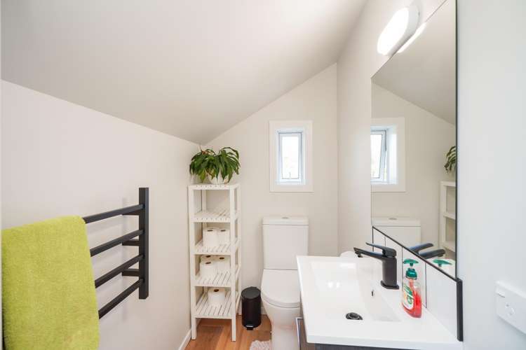 239 Herbert Street Windsor_25