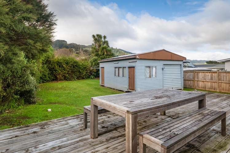 36 Seaview Ave Te Puru_14
