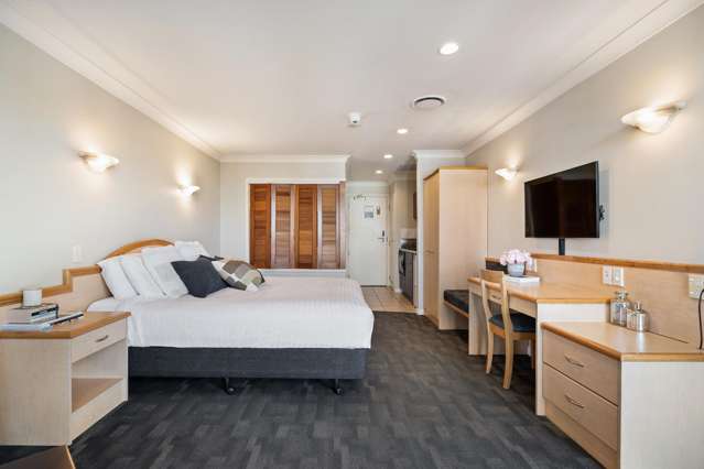 9P/100 Greys Avenue Auckland Central_4