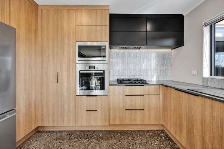 9a Dolphin Parade Bell Block_11