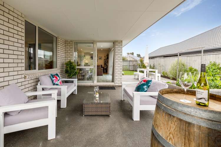 40 Catalina Crescent Burleigh_13