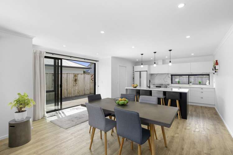 11 Poulson Grove Trentham_8