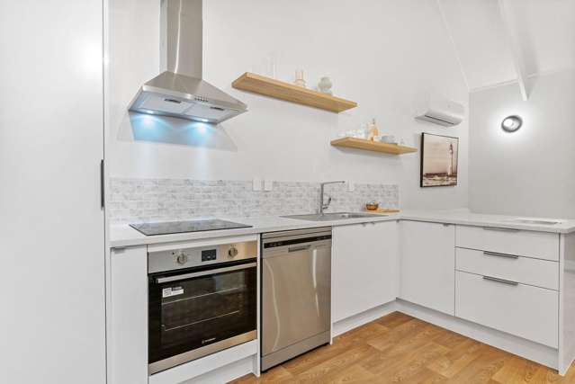 2/24 Great south road, Papakura_2