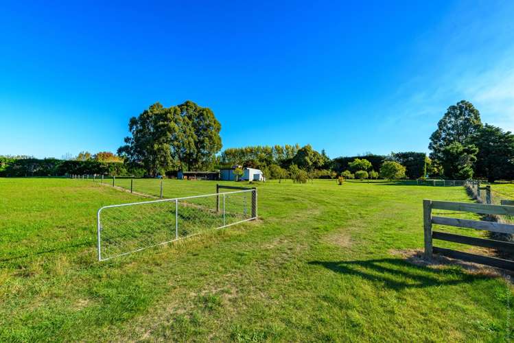 864 Sandy Knolls Road West Melton_42