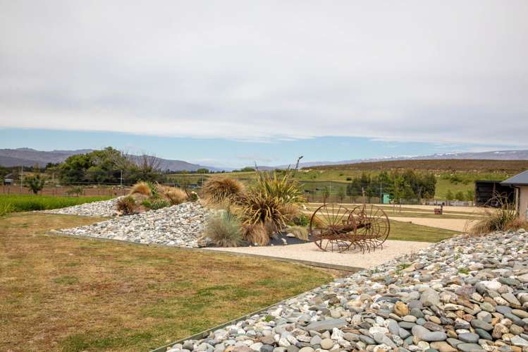 57 Golden Road Alexandra_37