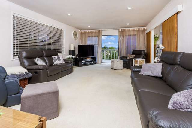 11 Serrata Place Browns Bay_2