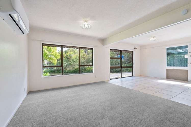 13 Reynolds Place Torbay_16