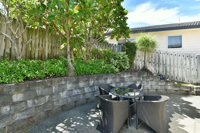 2/8 Knott Road Stanmore Bay_3