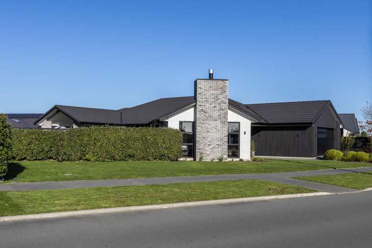 160 Southfield Drive Lincoln_23