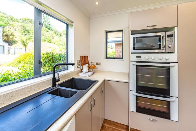 7 Sandy Lane Otamatea_8