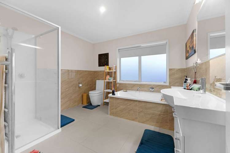 72 Lowry Road Bombay_13