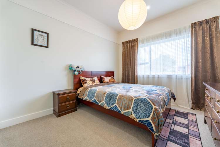 82 Avenue Road West End_11