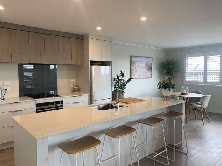 35 Ogilvie Avenue 1053_1