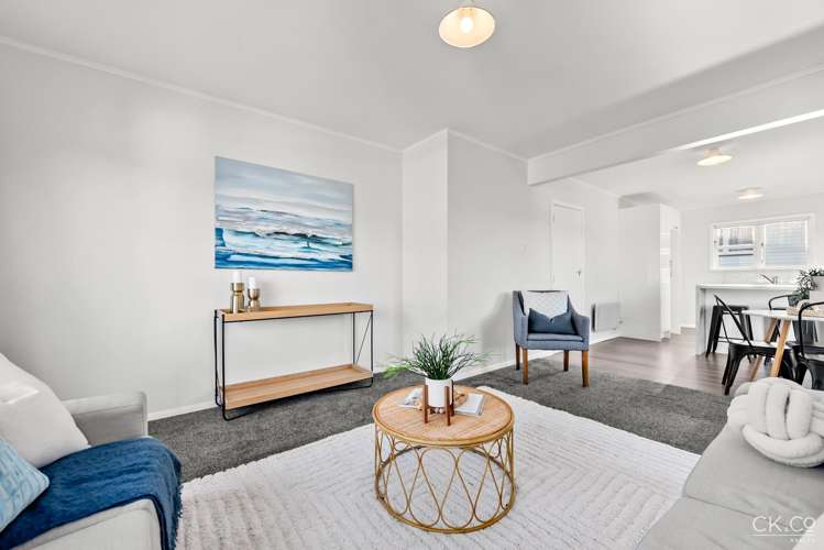 5 Reid Road Wainuiomata_4
