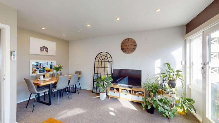 2/6 Keys Street 11306_2