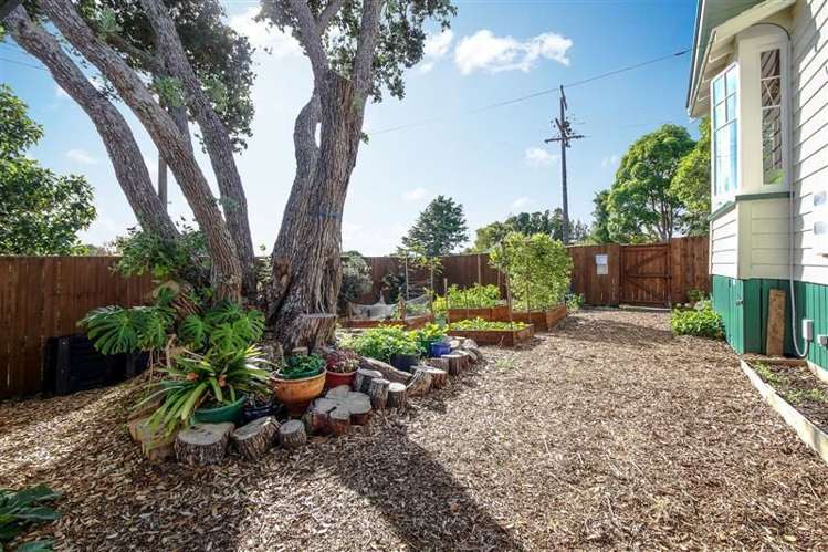 13 Islington Avenue New Lynn_2