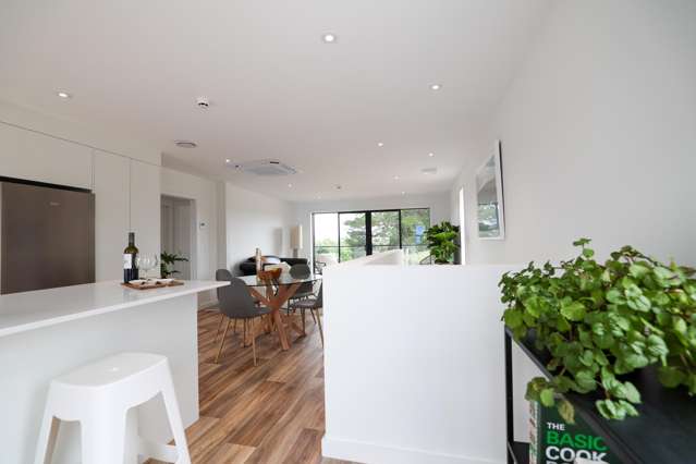 8/15 Keehan Drive Hilltop_2