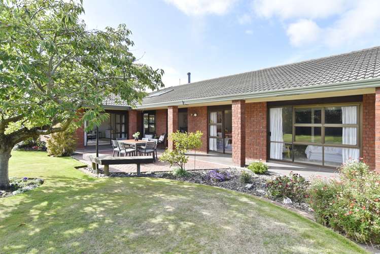 22d Yellowstone Crescent Burwood_31