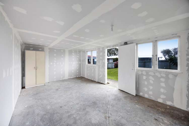 37 Crownhill Street Spotswood_41