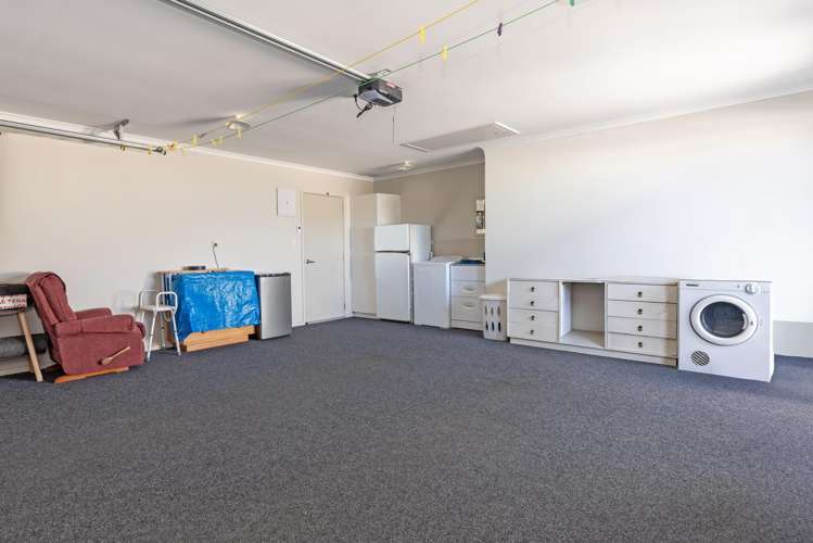 27 Margaret Place Lytton West_17