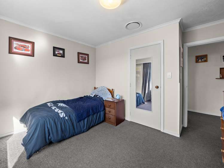 7 Glassey Drive Allenton_11