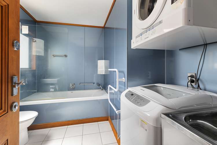 69 Endeavour Street Lyall Bay_7