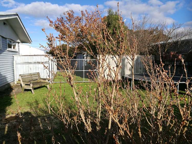 22 Hardie Grove Featherston_12