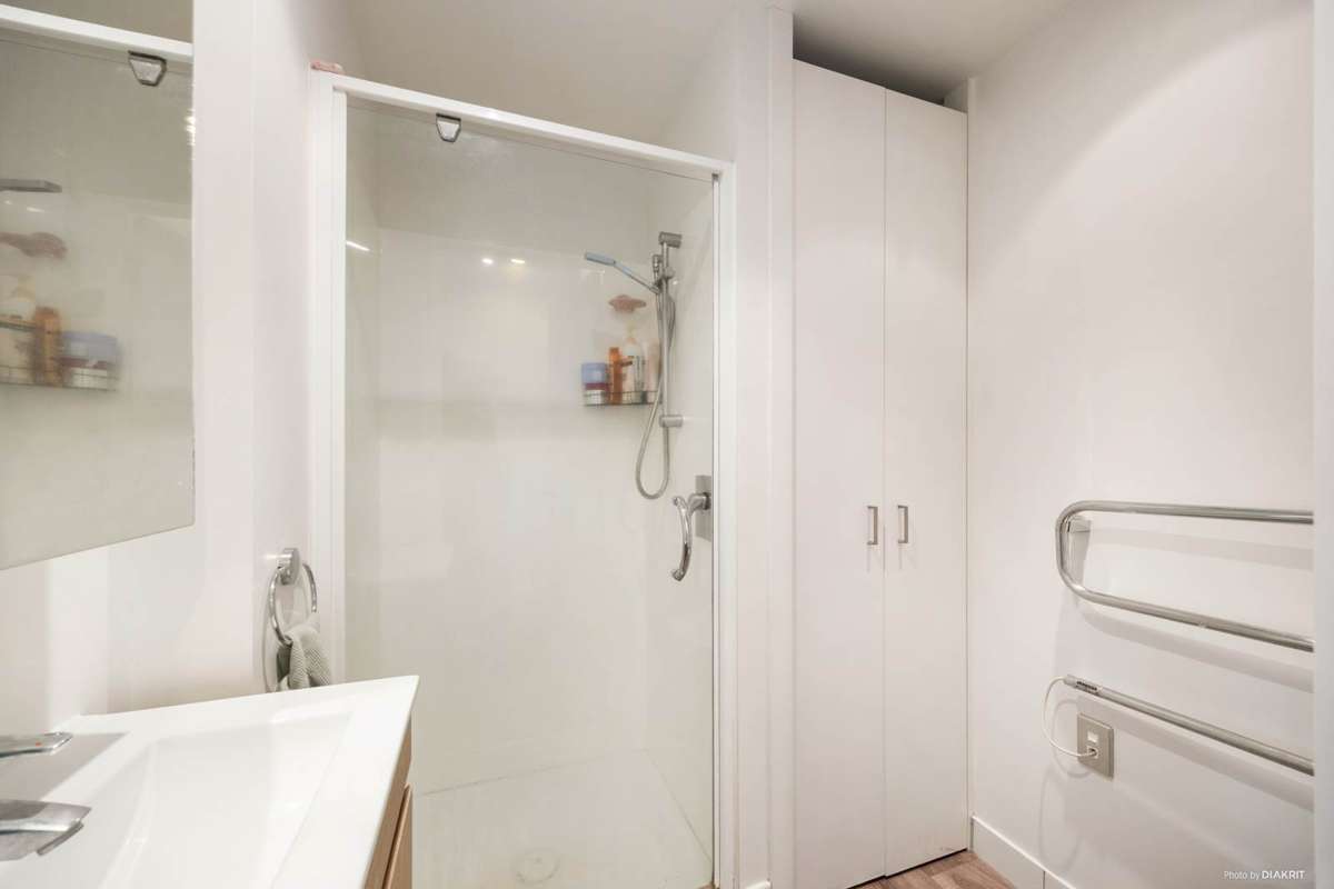 401/53 Cook Street_4