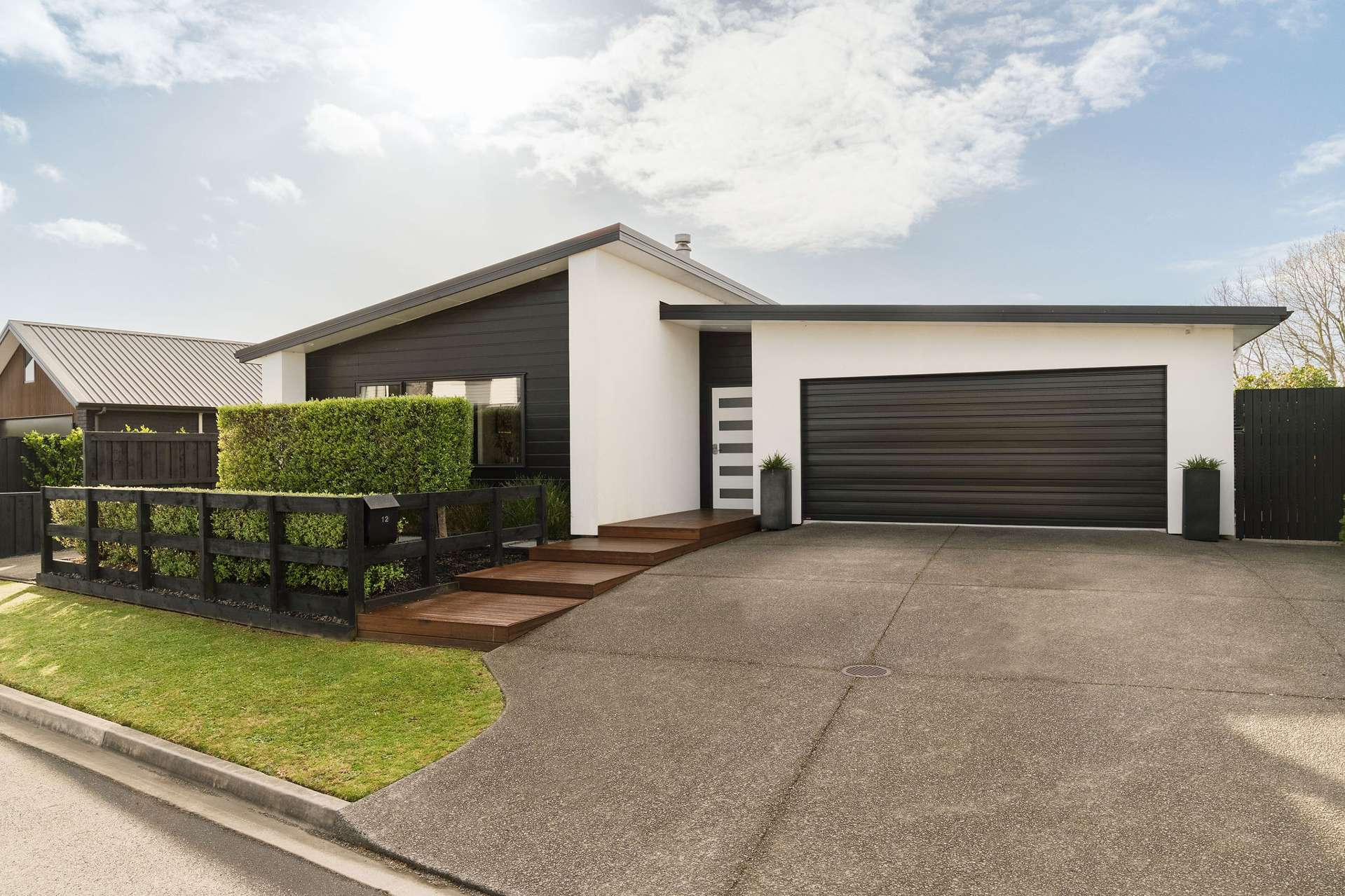 12 Hanlow Place Pyes Pa_0