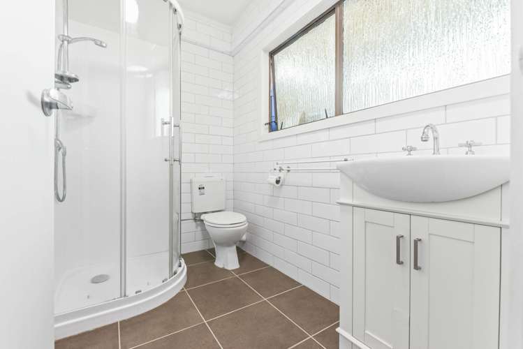 170 Stapleford Crescent Browns Bay_21