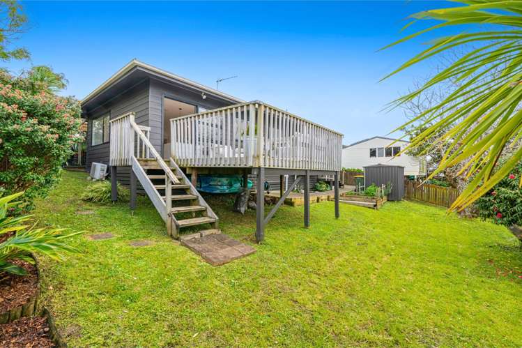 63B Albatross Road Red Beach_24