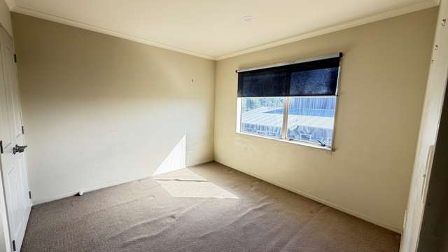 24 Stranraer Crescent Wattle Downs_1