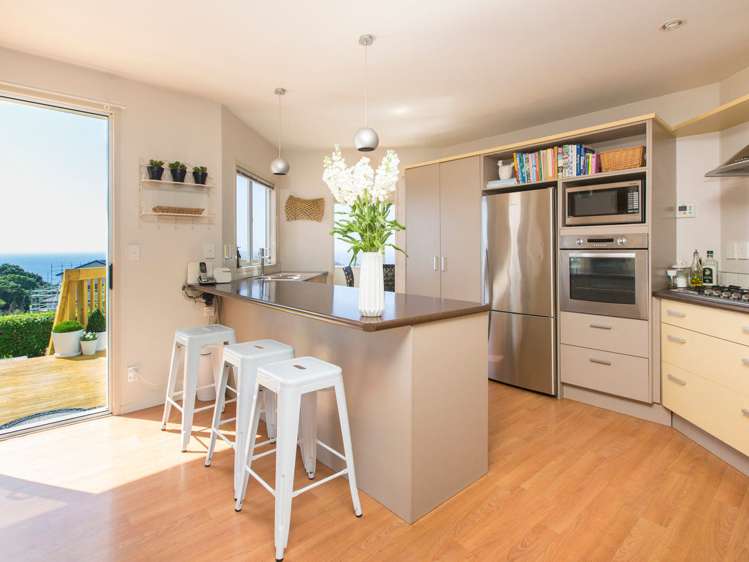 37 Lax Crescent Leigh_6