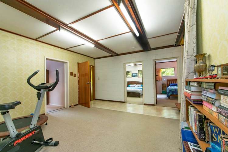 7 Valley View Road Titirangi_14