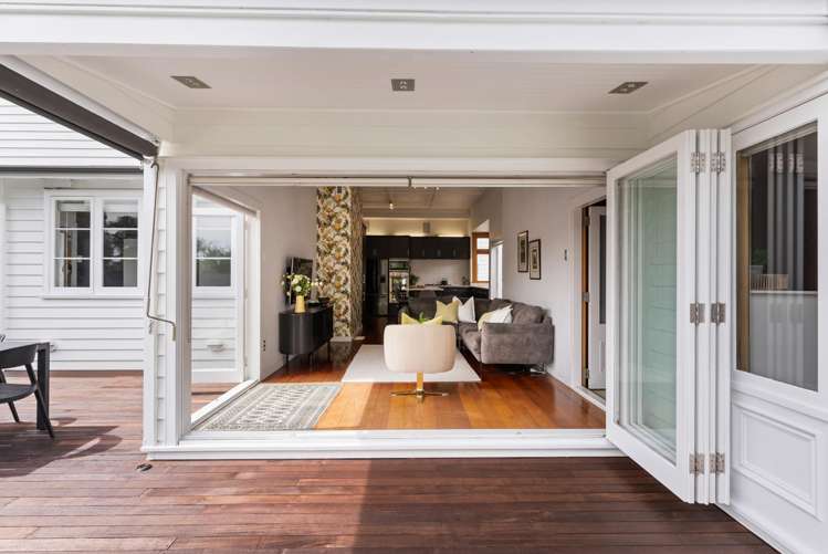 13 Golf Road Epsom_19