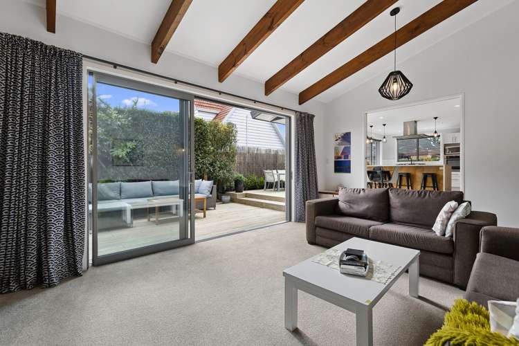 8 Cooper Place Chedworth_7