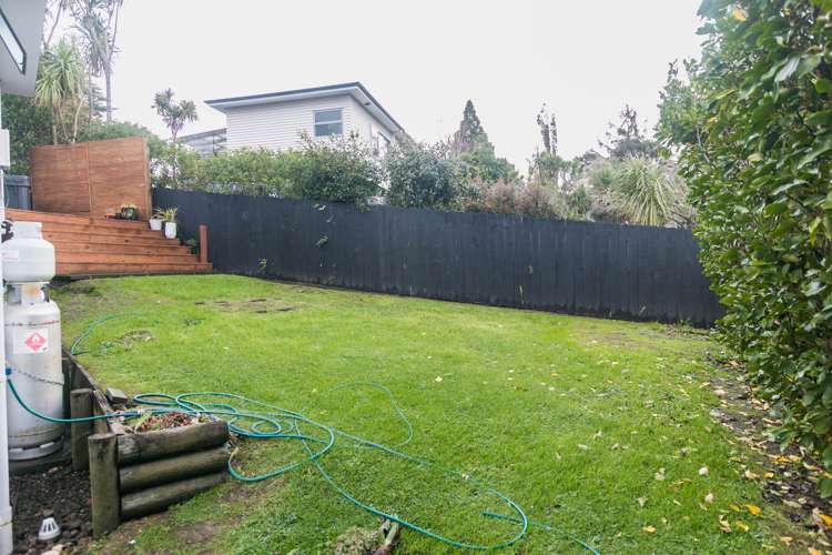 1/2 Onedin Place Titirangi_18