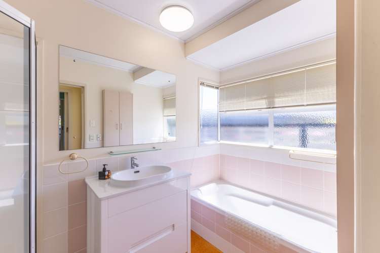 5 Tudor Crescent Chedworth_16