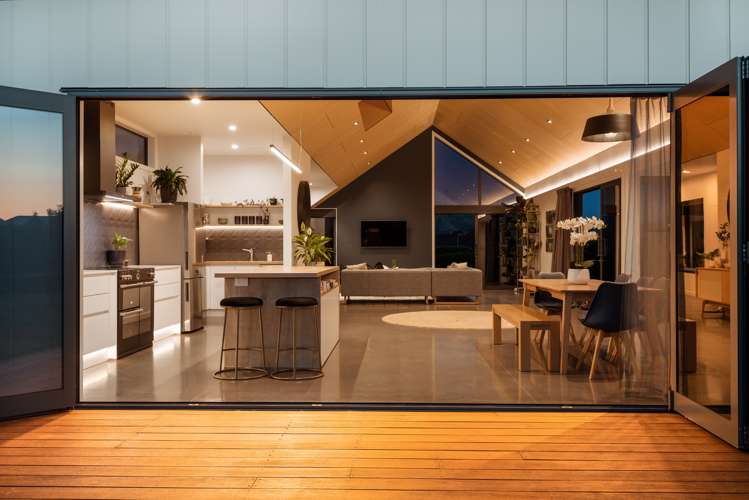 47 Baxter Michael Crescent Cambridge_15