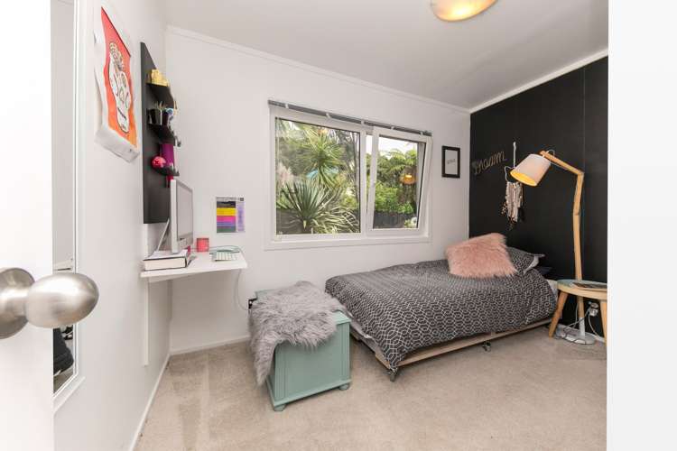 48 Western Road Laingholm_11