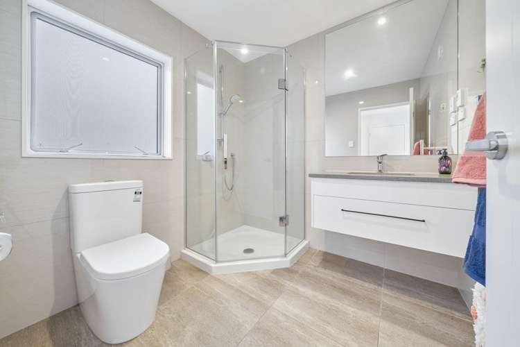 39 Colonial Drive Silverdale_23