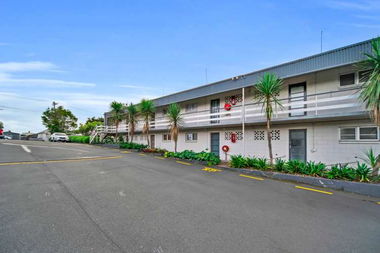 8/32 Blockhouse Bay Road Avondale_9