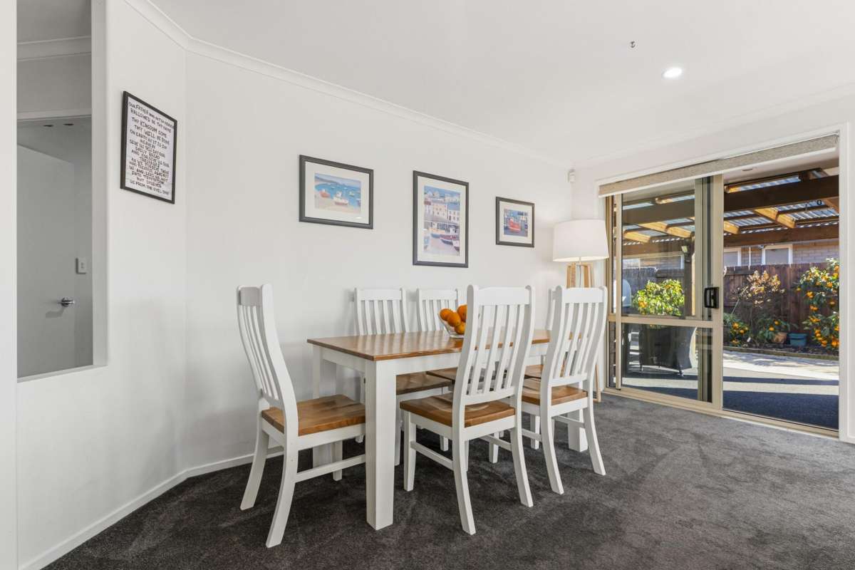 120 Doncaster Drive_3