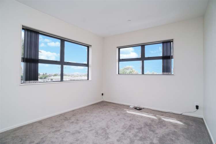 20a Hepburn Road Glendene_15