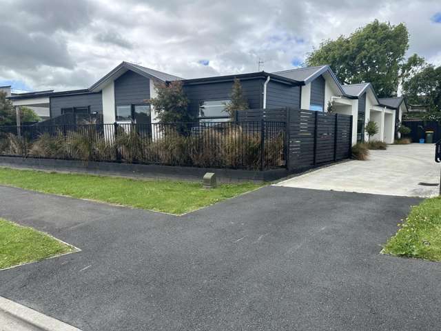 4/152 Old Farm Road 1074_1
