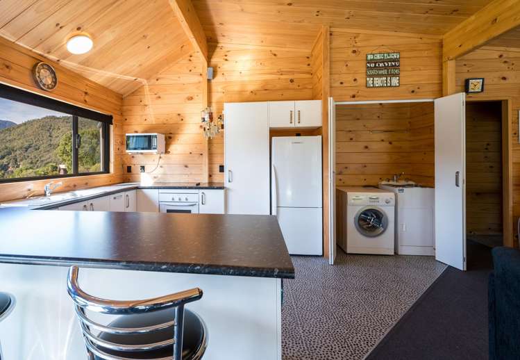 2 Worlds End Road Penzance_7