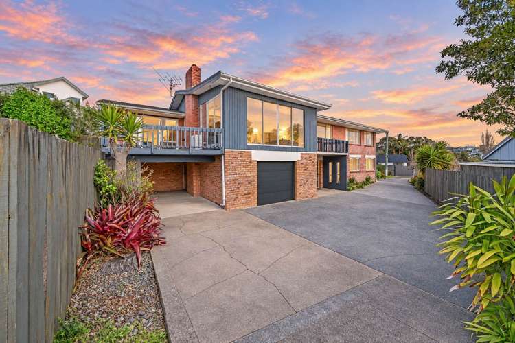 8 Goad Crescent Hillsborough_36
