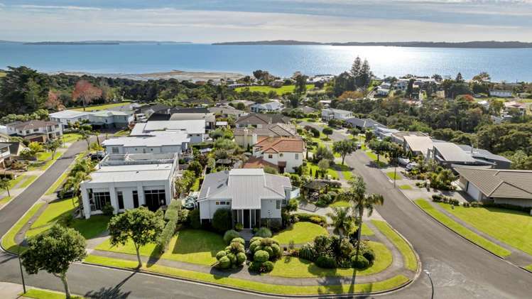 12 Omana Heights Drive Maraetai_15