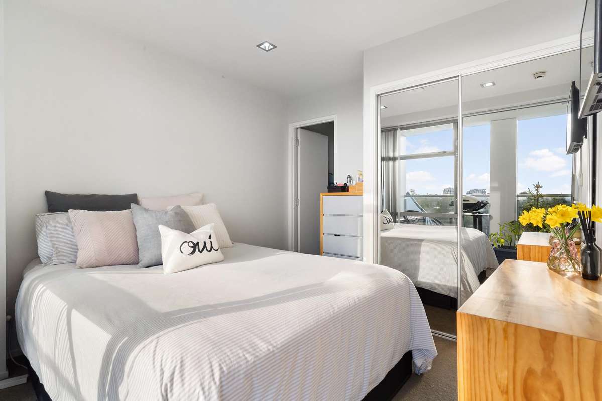 303/401 New North Road_2