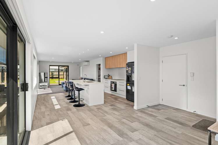 14 Lovelock Avenue Rolleston_3